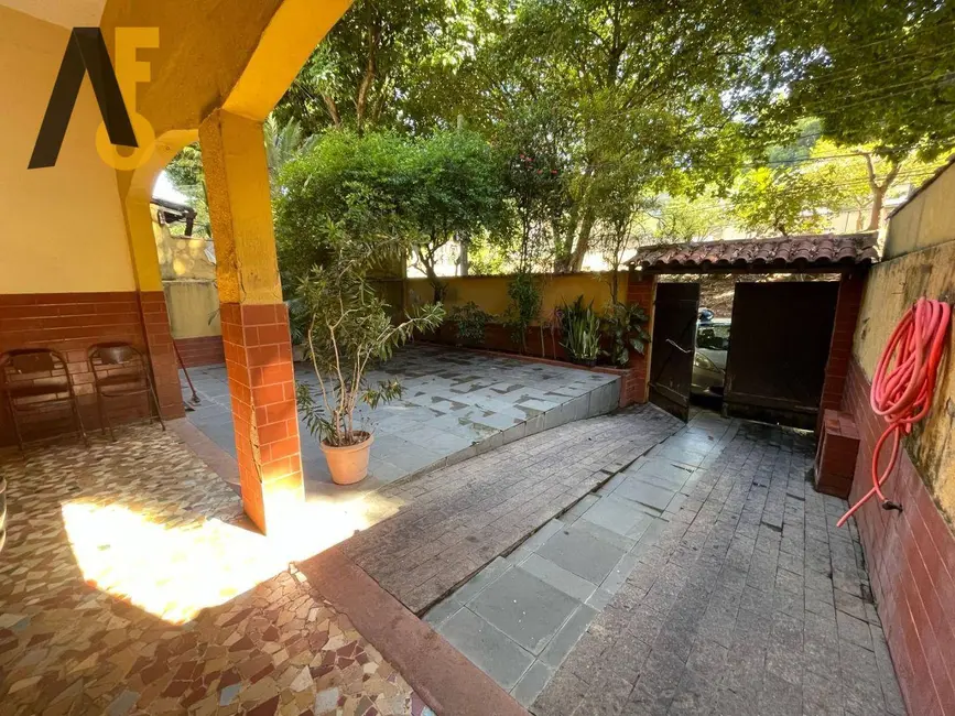 Casa de Condomínio com 3 quartos à venda, 204m2 em Rio De Janeiro - RJ - imagem 2 Foto 2 de Casa de Condomínio com 3 quartos à venda, 204m2 em Rio De Janeiro - RJ