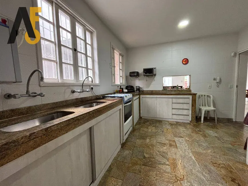Casa com 4 quartos à venda, 360m2 em Anil, Rio De Janeiro - RJ - imagem 9 Foto 9 de Casa com 4 quartos à venda, 360m2 em Anil, Rio De Janeiro - RJ