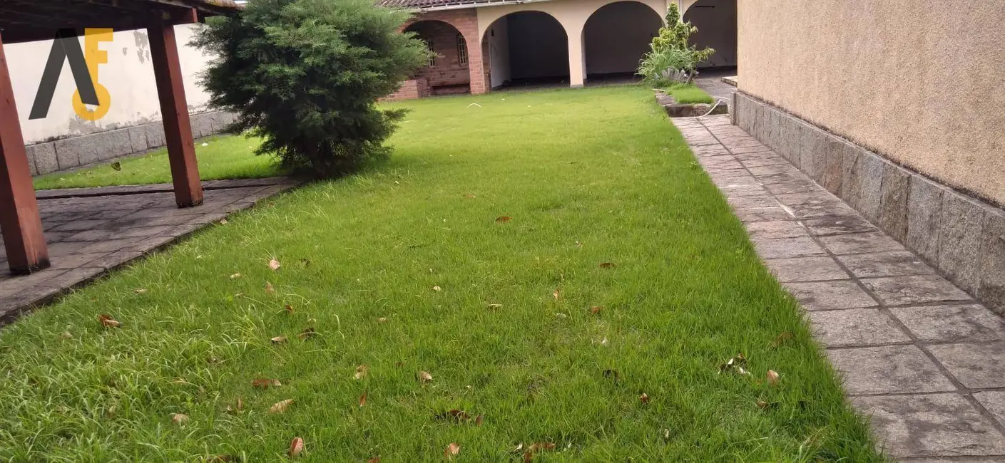 Foto 2 de Casa com 3 quartos à venda, 800m2 em Rio De Janeiro - RJ