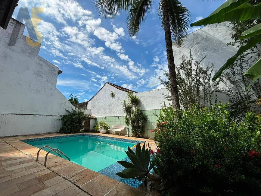 Foto 2 de Casa com 4 quartos à venda, 420m2 em Rio De Janeiro - RJ