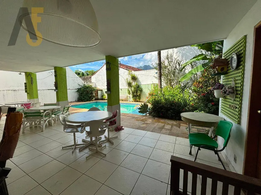 Foto 4 de Casa com 4 quartos à venda, 420m2 em Rio De Janeiro - RJ