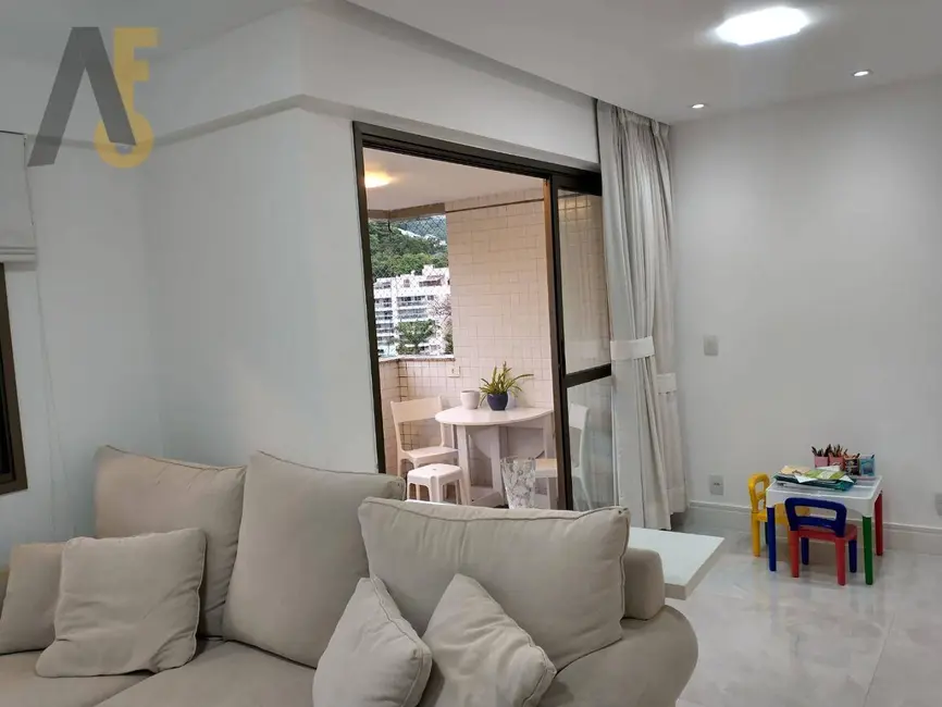 Foto 3 de Cobertura com 4 quartos à venda, 210m2 em Rio De Janeiro - RJ