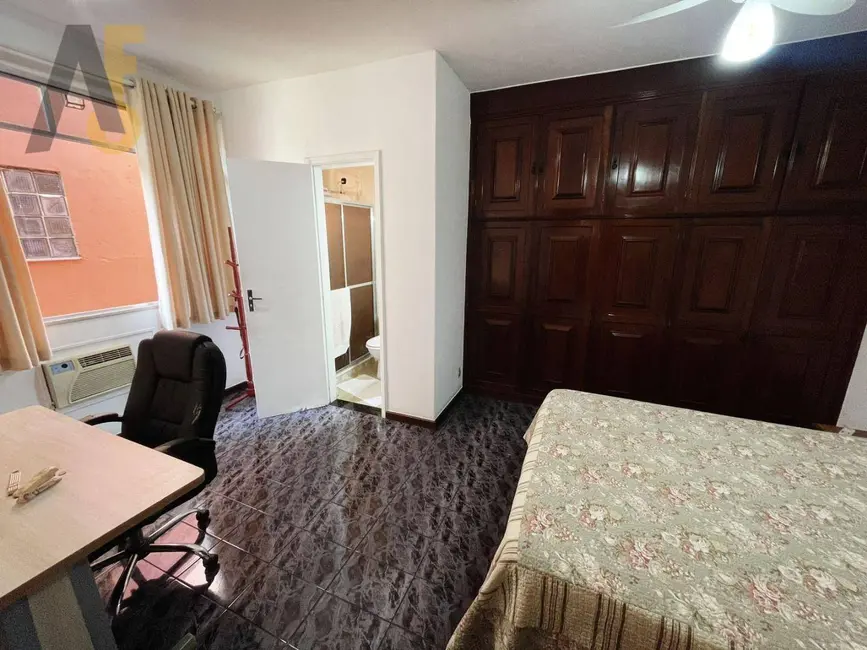Casa de Condomínio com 3 quartos à venda, 247m2 em Anil, Rio De Janeiro - RJ - imagem 8 Foto 8 de Casa de Condomínio com 3 quartos à venda, 247m2 em Anil, Rio De Janeiro - RJ
