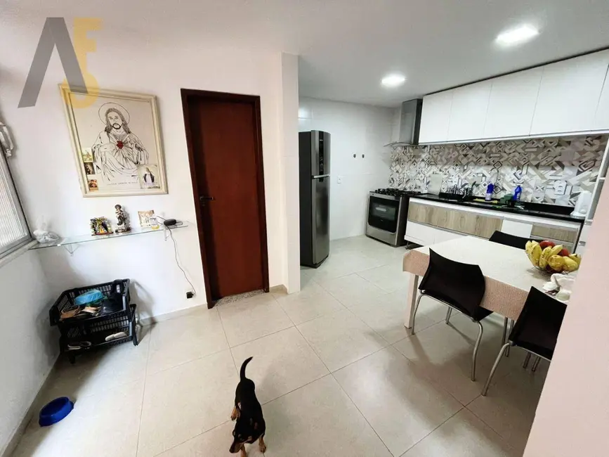 Casa de Condomínio com 3 quartos à venda, 247m2 em Anil, Rio De Janeiro - RJ - imagem 4 Foto 4 de Casa de Condomínio com 3 quartos à venda, 247m2 em Anil, Rio De Janeiro - RJ