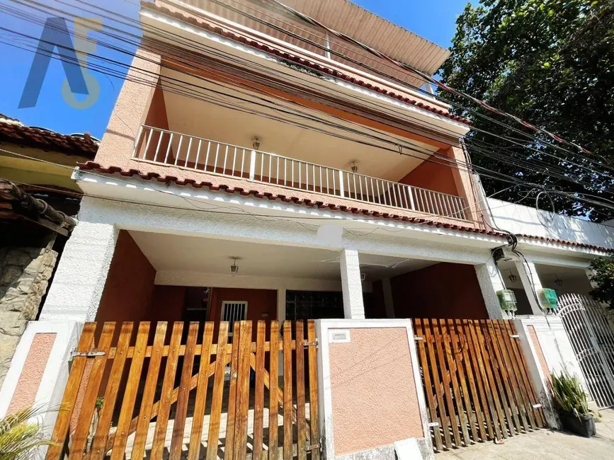 Casa de Condomínio com 3 quartos à venda, 247m2 em Anil, Rio De Janeiro - RJ - imagem 1 Foto 1 de Casa de Condomínio com 3 quartos à venda, 247m2 em Anil, Rio De Janeiro - RJ