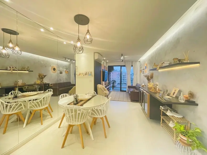 Apartamento com 3 quartos à venda, 102m2 em Rio De Janeiro - RJ - imagem 2 Foto 2 de Apartamento com 3 quartos à venda, 102m2 em Rio De Janeiro - RJ