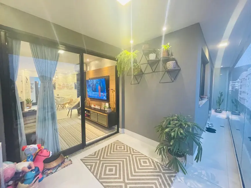 Apartamento com 3 quartos à venda, 102m2 em Rio De Janeiro - RJ - imagem 8 Foto 8 de Apartamento com 3 quartos à venda, 102m2 em Rio De Janeiro - RJ