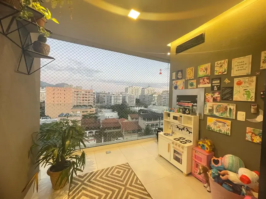 Apartamento com 3 quartos à venda, 102m2 em Rio De Janeiro - RJ - imagem 7 Foto 7 de Apartamento com 3 quartos à venda, 102m2 em Rio De Janeiro - RJ