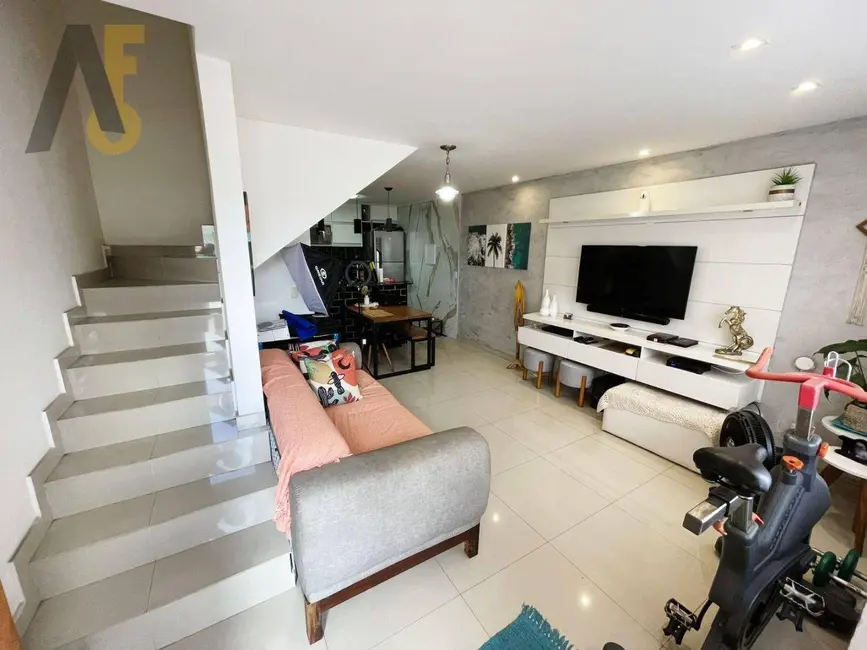 Casa de Condomínio com 2 quartos à venda, 85m2 em Rio De Janeiro - RJ - imagem 3 Foto 3 de Casa de Condomínio com 2 quartos à venda, 85m2 em Rio De Janeiro - RJ