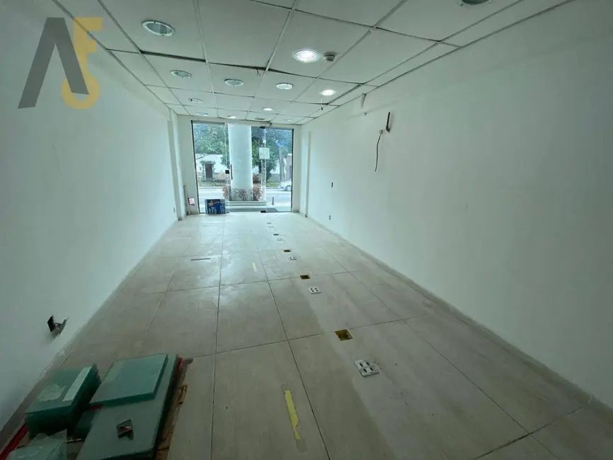 Loja à venda, 100m2 em Rio De Janeiro - RJ - imagem 9 Foto 9 de Loja à venda, 100m2 em Rio De Janeiro - RJ