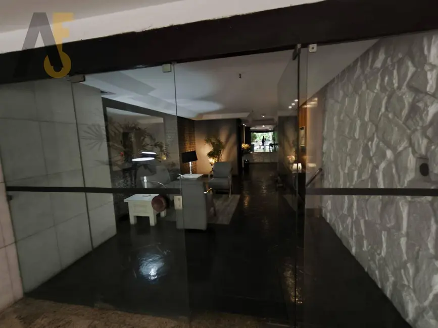 Foto 4 de Apartamento com 2 quartos à venda, 65m2 em Rio De Janeiro - RJ