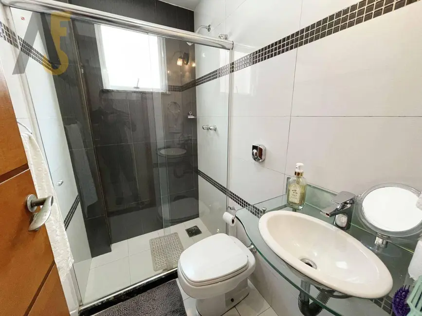 Casa de Condomínio com 2 quartos à venda, 180m2 em Rio De Janeiro - RJ - imagem 8 Foto 8 de Casa de Condomínio com 2 quartos à venda, 180m2 em Rio De Janeiro - RJ