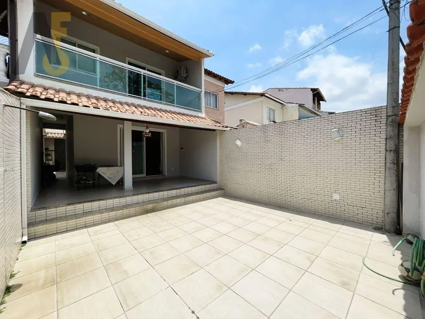 Casa de Condomínio com 2 quartos à venda, 180m2 em Rio De Janeiro - RJ - imagem 2 Foto 2 de Casa de Condomínio com 2 quartos à venda, 180m2 em Rio De Janeiro - RJ