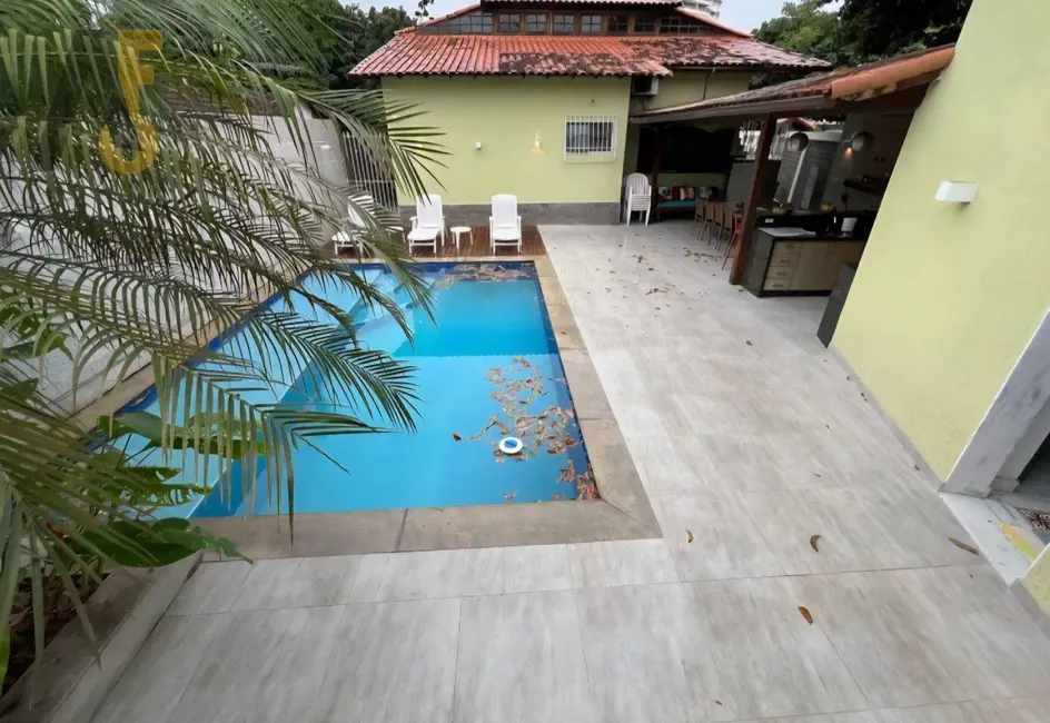 Casa de Condomínio com 4 quartos à venda, 345m2 em Rio De Janeiro - RJ - imagem 2 Foto 2 de Casa de Condomínio com 4 quartos à venda, 345m2 em Rio De Janeiro - RJ