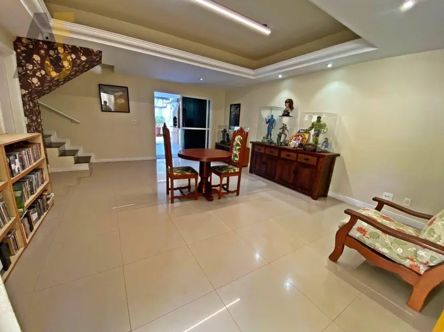 Foto 4 de Casa de Condomínio com 4 quartos à venda, 191m2 em Anil, Rio De Janeiro - RJ