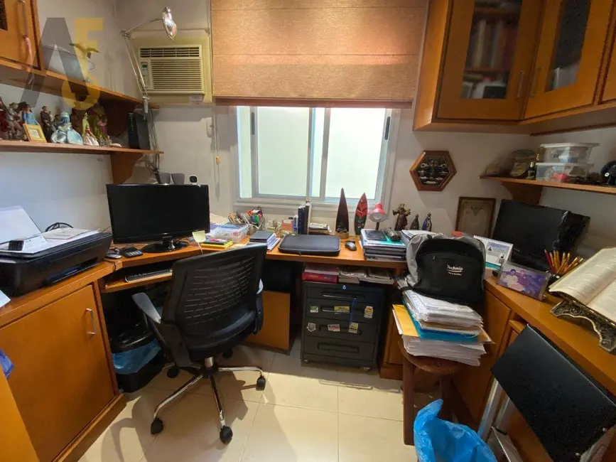 Casa com 3 quartos à venda, 179m2 em Rio De Janeiro - RJ - imagem 6 Foto 6 de Casa com 3 quartos à venda, 179m2 em Rio De Janeiro - RJ