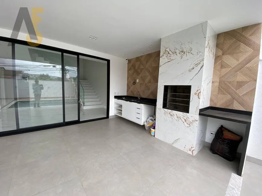 Casa de Condomínio com 5 quartos à venda, 308m2 em Anil, Rio De Janeiro - RJ - imagem 4 Foto 4 de Casa de Condomínio com 5 quartos à venda, 308m2 em Anil, Rio De Janeiro - RJ
