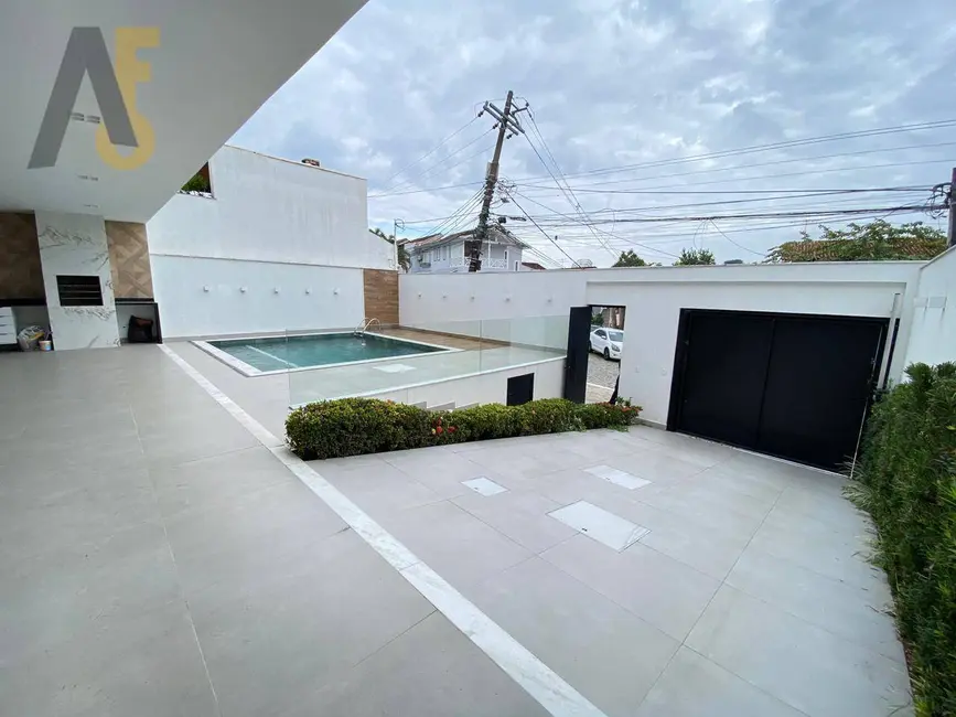 Casa de Condomínio com 5 quartos à venda, 308m2 em Anil, Rio De Janeiro - RJ - imagem 3 Foto 3 de Casa de Condomínio com 5 quartos à venda, 308m2 em Anil, Rio De Janeiro - RJ