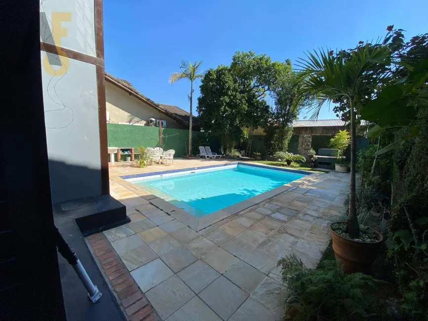 Casa de Condomínio com 3 quartos à venda, 360m2 em Jacarepaguá, Rio De Janeiro - RJ - imagem 1 Foto 1 de Casa de Condomínio com 3 quartos à venda, 360m2 em Jacarepaguá, Rio De Janeiro - RJ