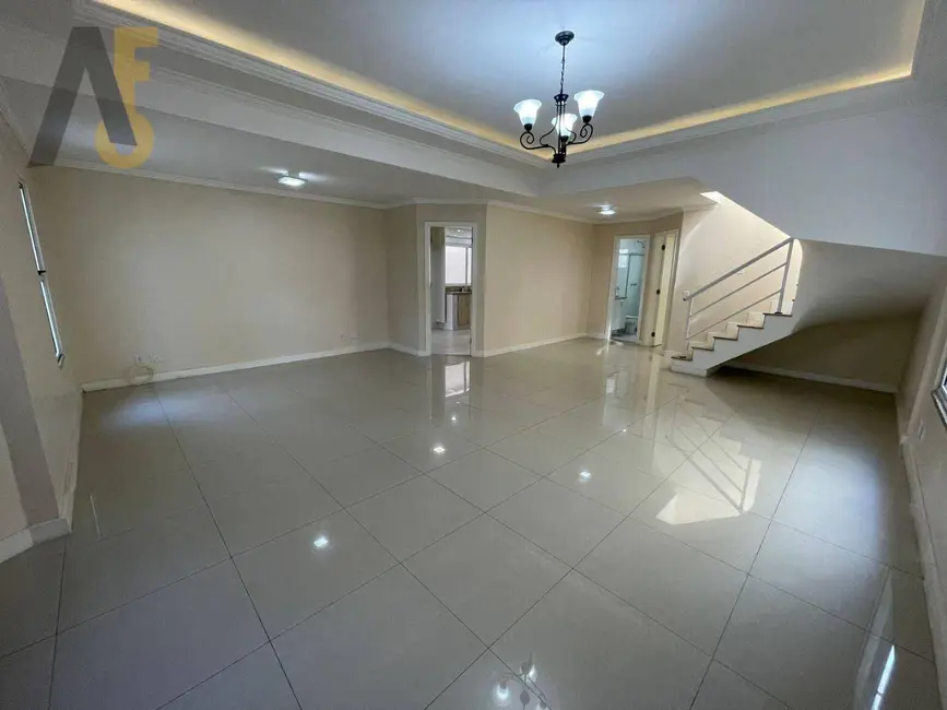 Casa com 4 quartos à venda, 195m2 em Anil, Rio De Janeiro - RJ - imagem 7 Foto 7 de Casa com 4 quartos à venda, 195m2 em Anil, Rio De Janeiro - RJ