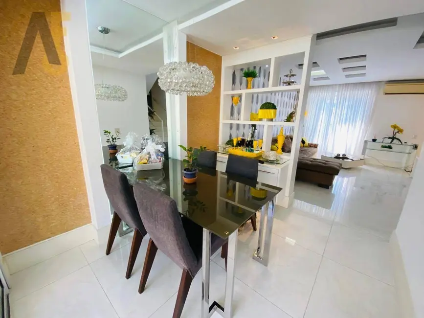 Casa de Condomínio com 3 quartos à venda, 145m2 em Rio De Janeiro - RJ - imagem 6 Foto 6 de Casa de Condomínio com 3 quartos à venda, 145m2 em Rio De Janeiro - RJ