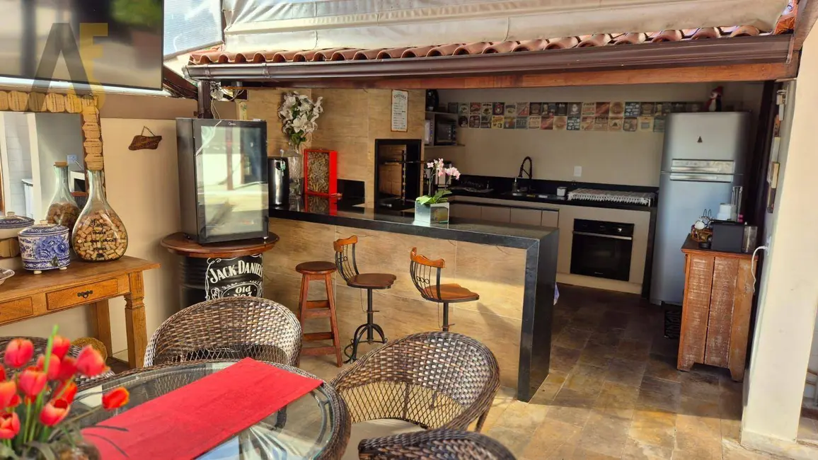 Casa de Condomínio com 5 quartos à venda, 313m2 em Anil, Rio De Janeiro - RJ - imagem 6 Foto 6 de Casa de Condomínio com 5 quartos à venda, 313m2 em Anil, Rio De Janeiro - RJ