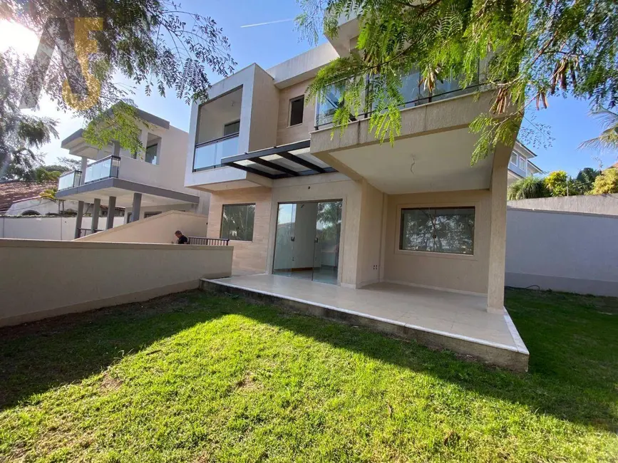 Casa de Condomínio com 4 quartos à venda, 159m2 em Pechincha, Rio De Janeiro - RJ - imagem 5 Foto 5 de Casa de Condomínio com 4 quartos à venda, 159m2 em Pechincha, Rio De Janeiro - RJ