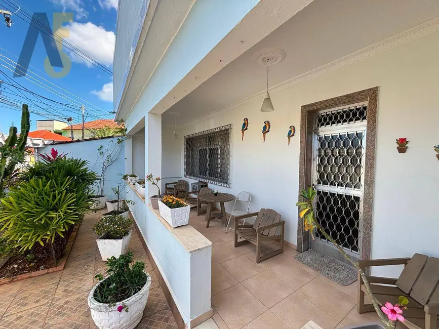 Foto 2 de Casa com 4 quartos à venda, 150m2 em Tanque, Rio De Janeiro - RJ