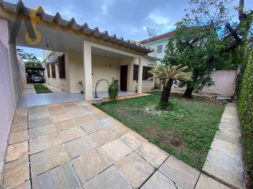 Casa com 3 quartos à venda, 468m2 em Rio De Janeiro - RJ - imagem 5 Foto 5 de Casa com 3 quartos à venda, 468m2 em Rio De Janeiro - RJ