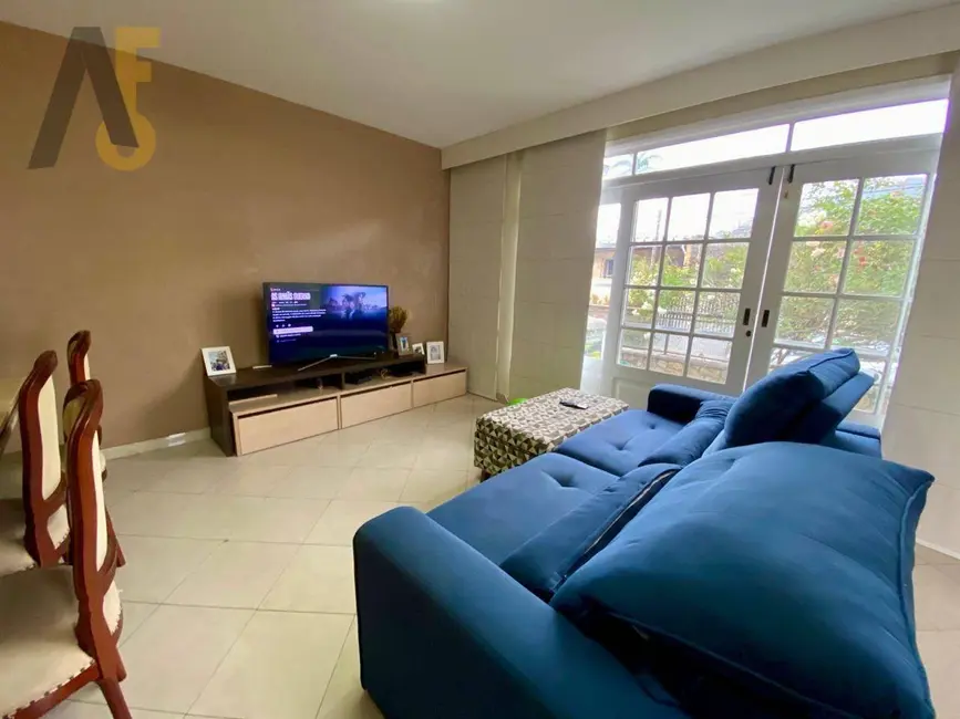 Casa de Condomínio com 3 quartos à venda, 397m2 em Rio De Janeiro - RJ - imagem 3 Foto 3 de Casa de Condomínio com 3 quartos à venda, 397m2 em Rio De Janeiro - RJ