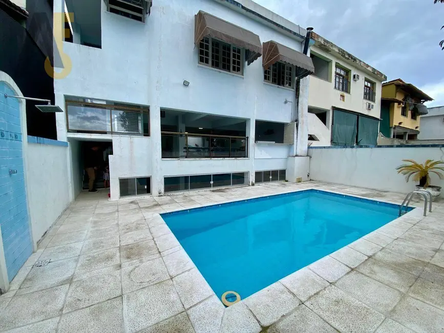 Casa de Condomínio com 3 quartos à venda, 397m2 em Rio De Janeiro - RJ - imagem 1 Foto 1 de Casa de Condomínio com 3 quartos à venda, 397m2 em Rio De Janeiro - RJ