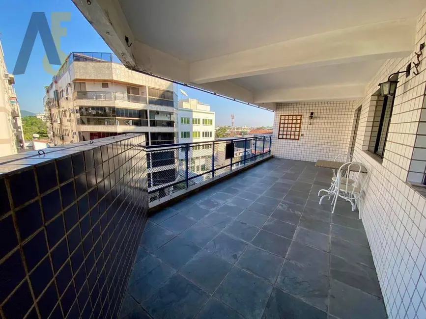 Apartamento com 3 quartos à venda, 121m2 em Rio De Janeiro - RJ - imagem 1 Foto 1 de Apartamento com 3 quartos à venda, 121m2 em Rio De Janeiro - RJ