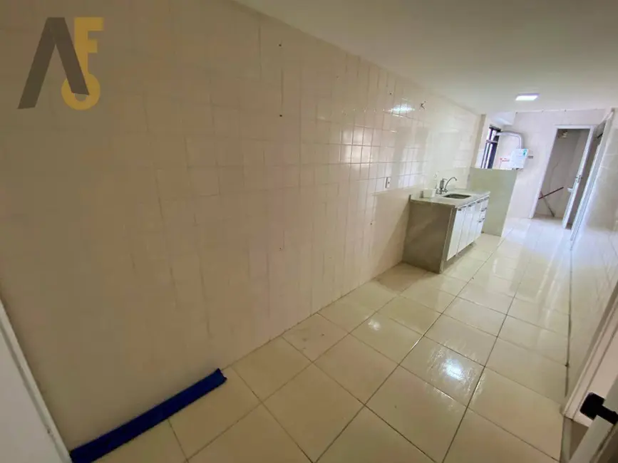 Apartamento com 3 quartos à venda, 121m2 em Rio De Janeiro - RJ - imagem 7 Foto 7 de Apartamento com 3 quartos à venda, 121m2 em Rio De Janeiro - RJ