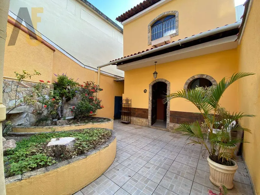 Casa com 2 quartos à venda, 148m2 em Pechincha, Rio De Janeiro - RJ - imagem 1 Foto 1 de Casa com 2 quartos à venda, 148m2 em Pechincha, Rio De Janeiro - RJ