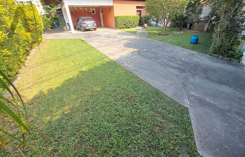 Terreno / Lote à venda, 960m2 em Rio De Janeiro - RJ - imagem 9 Foto 9 de Terreno / Lote à venda, 960m2 em Rio De Janeiro - RJ