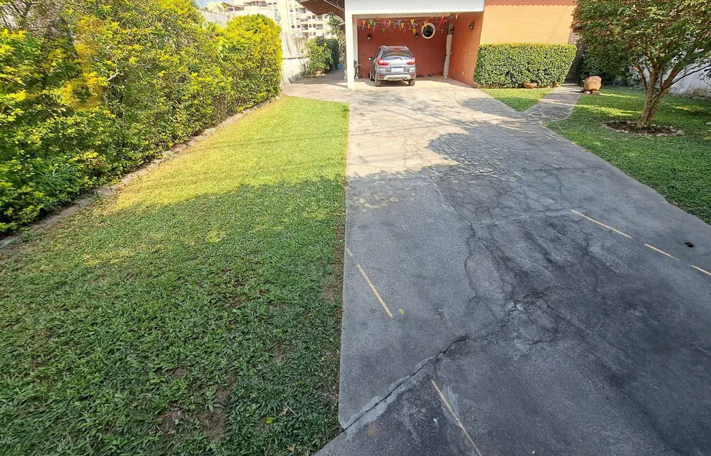 Terreno / Lote à venda, 960m2 em Rio De Janeiro - RJ - imagem 7 Foto 7 de Terreno / Lote à venda, 960m2 em Rio De Janeiro - RJ