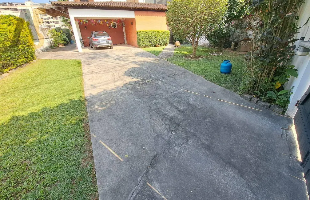 Terreno / Lote à venda, 960m2 em Rio De Janeiro - RJ - imagem 6 Foto 6 de Terreno / Lote à venda, 960m2 em Rio De Janeiro - RJ