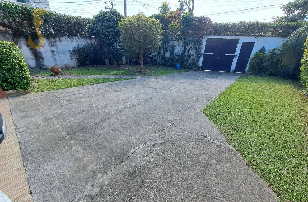 Foto 1 de Terreno / Lote à venda, 960m2 em Rio De Janeiro - RJ