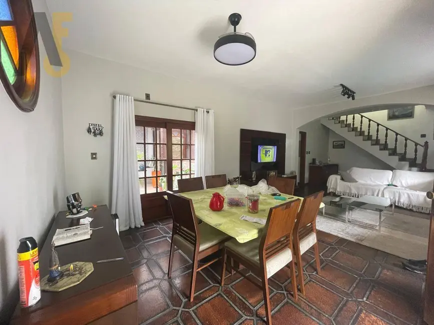 Foto 8 de Casa com 3 quartos à venda, 300m2 em Rio De Janeiro - RJ