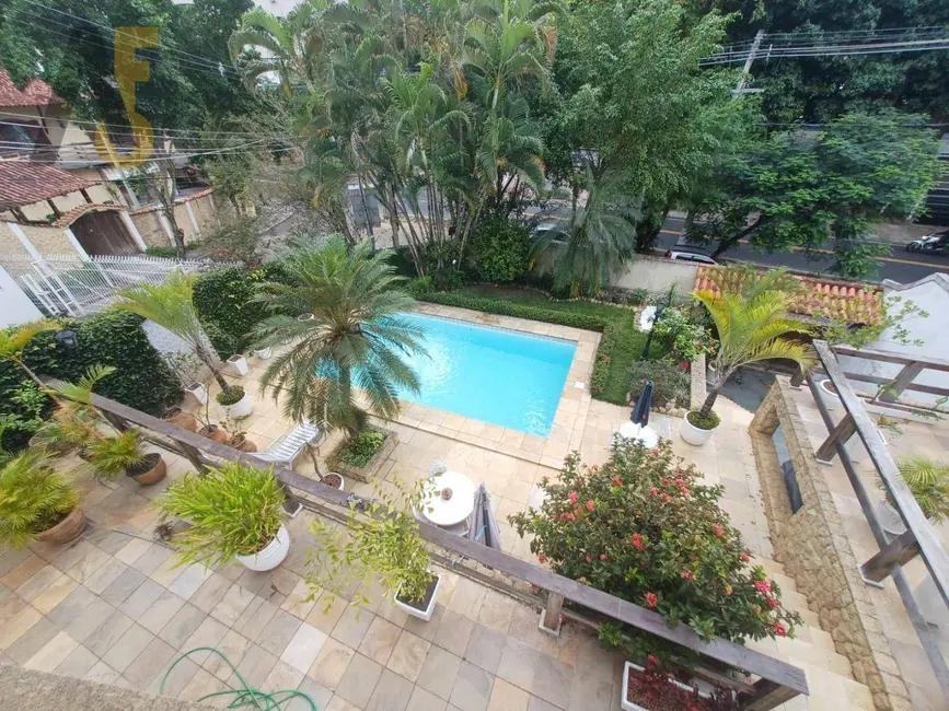 Foto 3 de Casa com 3 quartos à venda, 300m2 em Rio De Janeiro - RJ