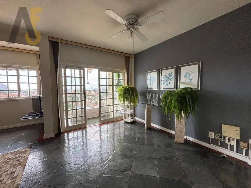 Casa de Condomínio com 3 quartos à venda, 190m2 em Rio De Janeiro - RJ - imagem 9 Foto 9 de Casa de Condomínio com 3 quartos à venda, 190m2 em Rio De Janeiro - RJ