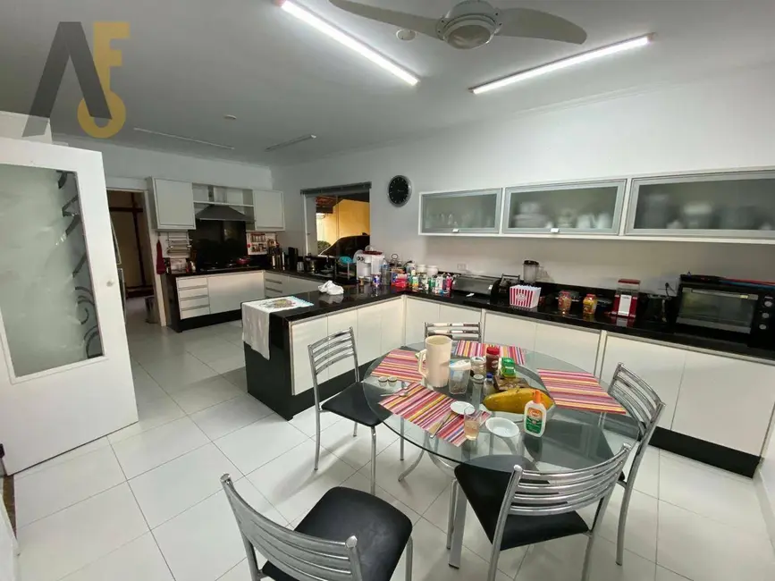 Casa de Condomínio com 5 quartos à venda, 530m2 em Anil, Rio De Janeiro - RJ - imagem 7 Foto 7 de Casa de Condomínio com 5 quartos à venda, 530m2 em Anil, Rio De Janeiro - RJ