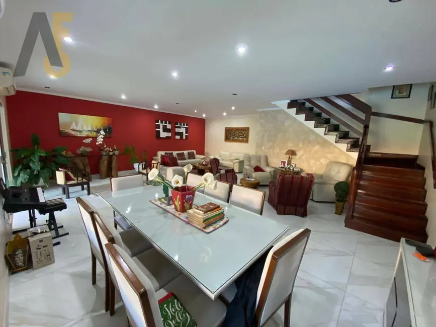 Casa de Condomínio com 5 quartos à venda, 530m2 em Anil, Rio De Janeiro - RJ - imagem 5 Foto 5 de Casa de Condomínio com 5 quartos à venda, 530m2 em Anil, Rio De Janeiro - RJ