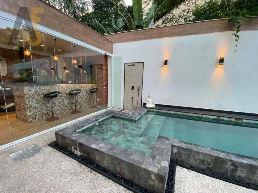 Casa de Condomínio com 3 quartos à venda, 124m2 em Anil, Rio De Janeiro - RJ - imagem 4 Foto 4 de Casa de Condomínio com 3 quartos à venda, 124m2 em Anil, Rio De Janeiro - RJ