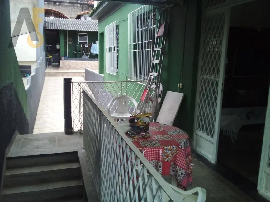 Foto 2 de Casa com 3 quartos à venda, 350m2 em Jardim Sulacap, Rio De Janeiro - RJ