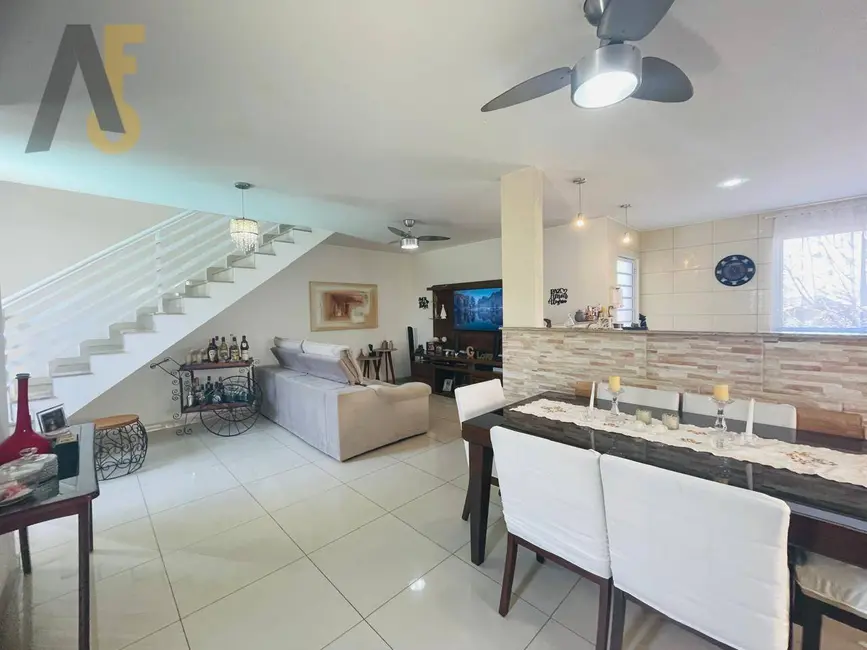 Casa de Condomínio com 3 quartos à venda, 210m2 em Rio De Janeiro - RJ - imagem 7 Foto 7 de Casa de Condomínio com 3 quartos à venda, 210m2 em Rio De Janeiro - RJ