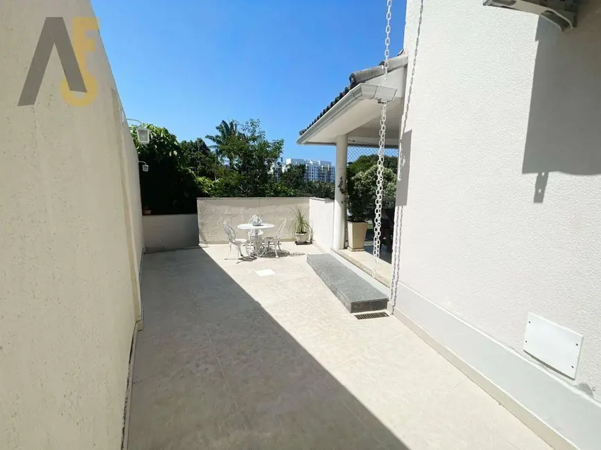 Casa de Condomínio com 4 quartos à venda, 154m2 em Rio De Janeiro - RJ - imagem 5 Foto 5 de Casa de Condomínio com 4 quartos à venda, 154m2 em Rio De Janeiro - RJ