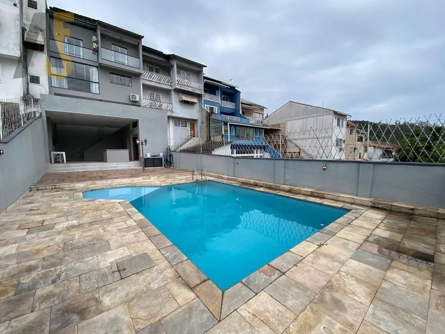 Casa de Condomínio com 4 quartos à venda, 284m2 em Anil, Rio De Janeiro - RJ - imagem 1 Foto 1 de Casa de Condomínio com 4 quartos à venda, 284m2 em Anil, Rio De Janeiro - RJ