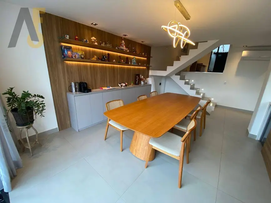 Casa de Condomínio com 4 quartos à venda, 284m2 em Anil, Rio De Janeiro - RJ - imagem 6 Foto 6 de Casa de Condomínio com 4 quartos à venda, 284m2 em Anil, Rio De Janeiro - RJ