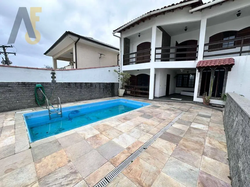 Foto 1 de Casa de Condomínio com 3 quartos à venda, 339m2 em Rio De Janeiro - RJ